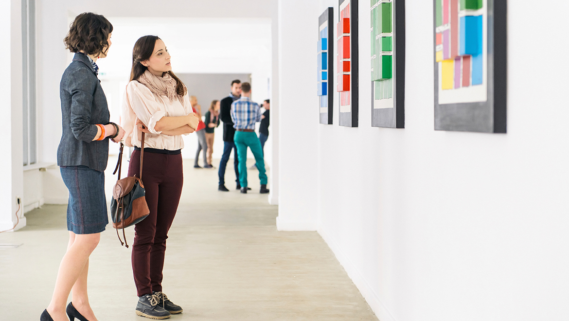 Museum Girls Viewing