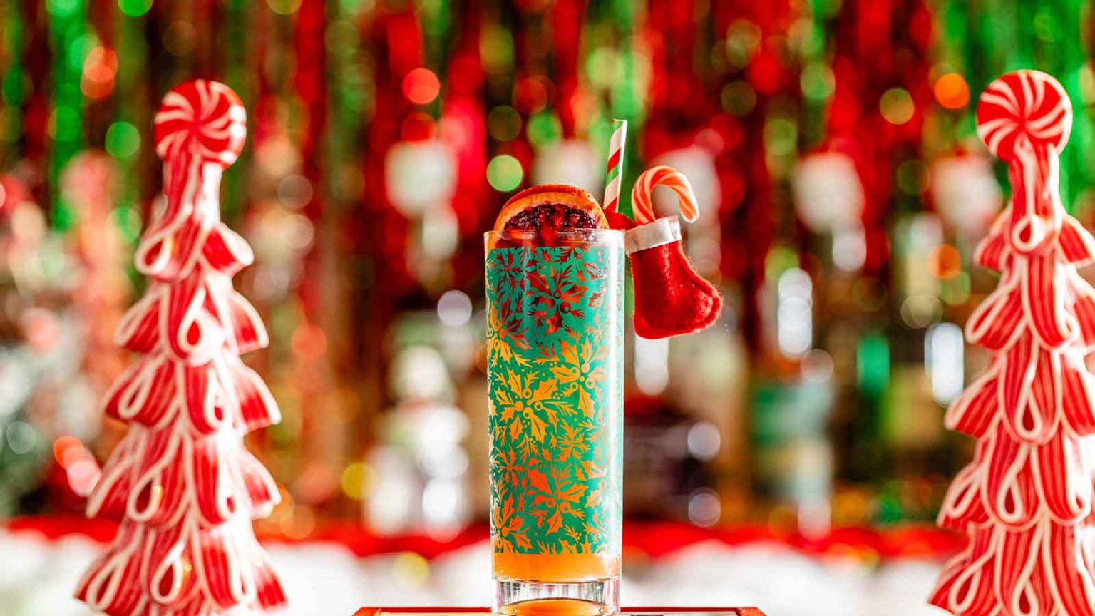 Merry-spritzmas cocktail