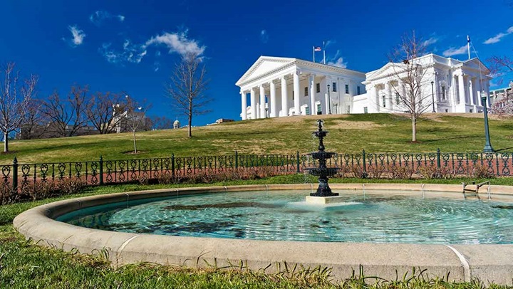 Richmond State Capitol fountain