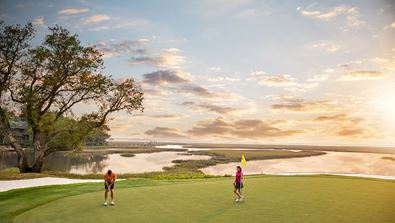 Oak Marsh couple on green