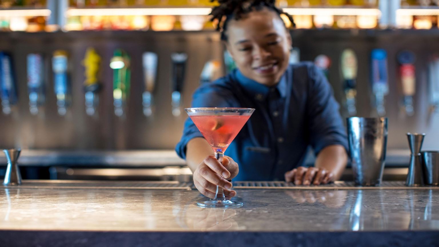 Omni CNN Center Top Draft Drinks