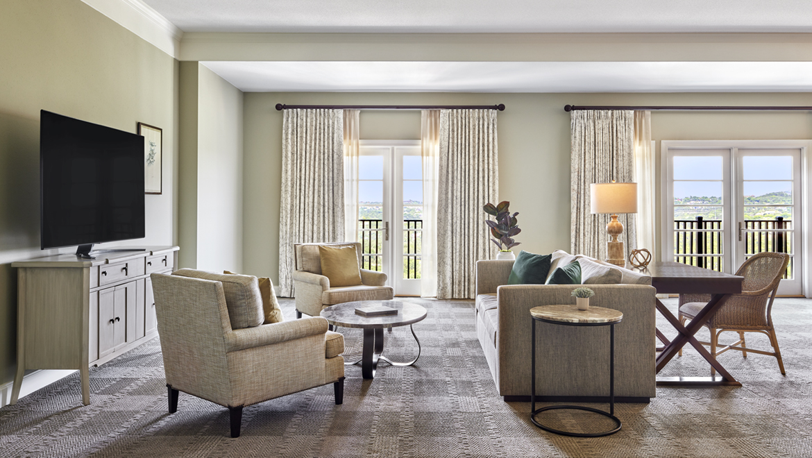 Signature Fairway Suite