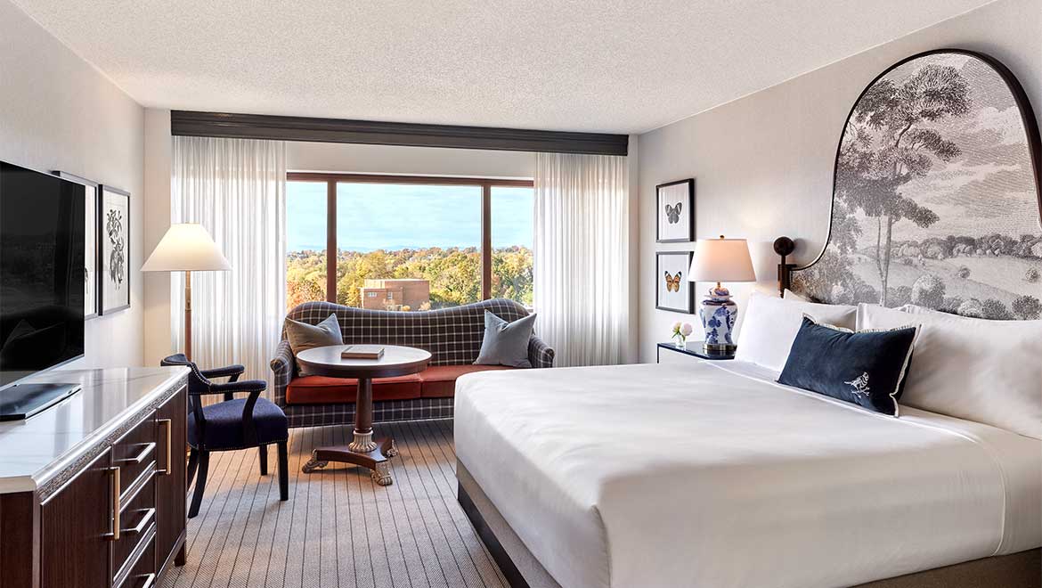 Omni Charlottesville king room