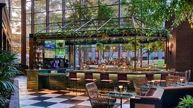 Omni Charlotesville Atrium