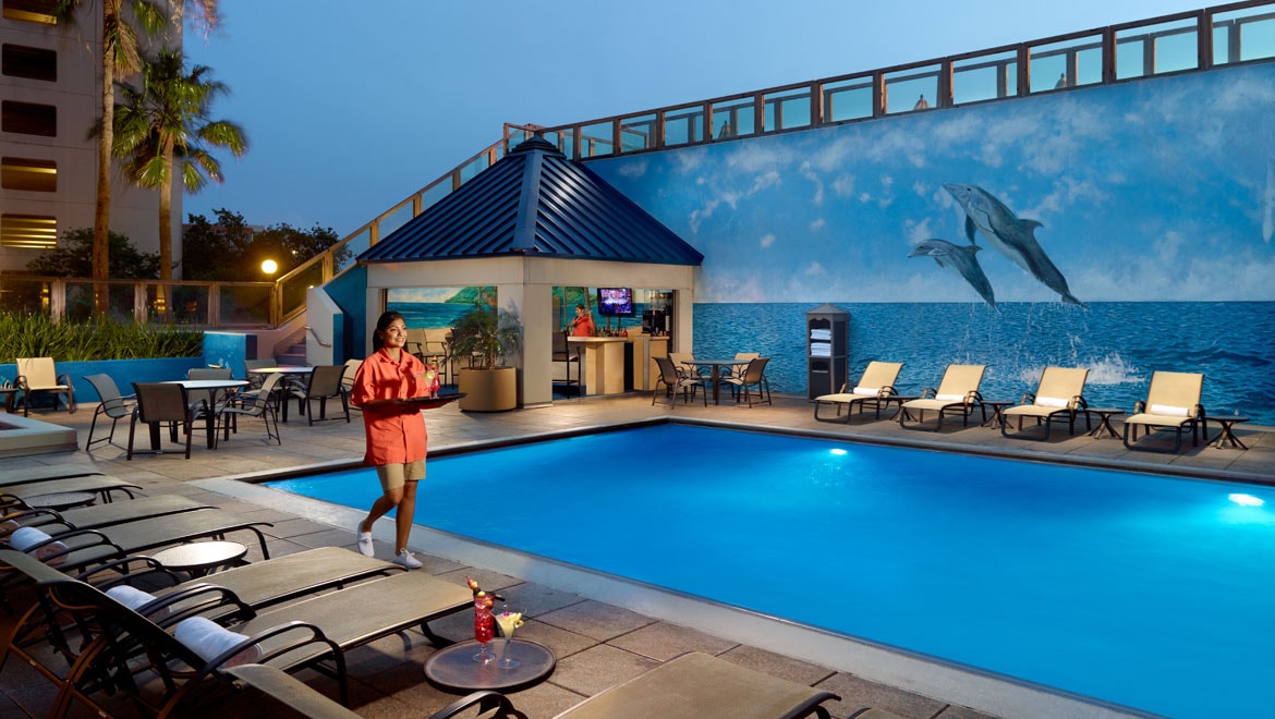 Hotel Pool - Omni Corpus Christi Hotel