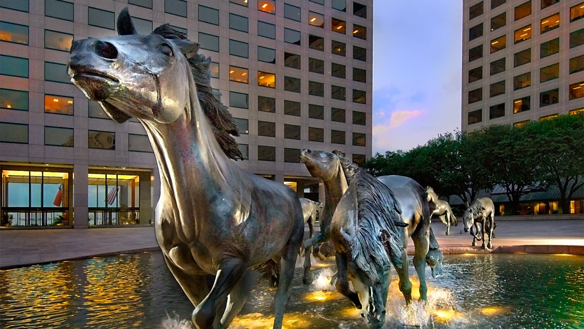 Las Colinas Mustang Sculpture