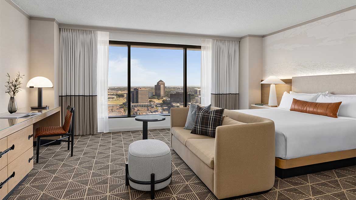 Guest room with king bed