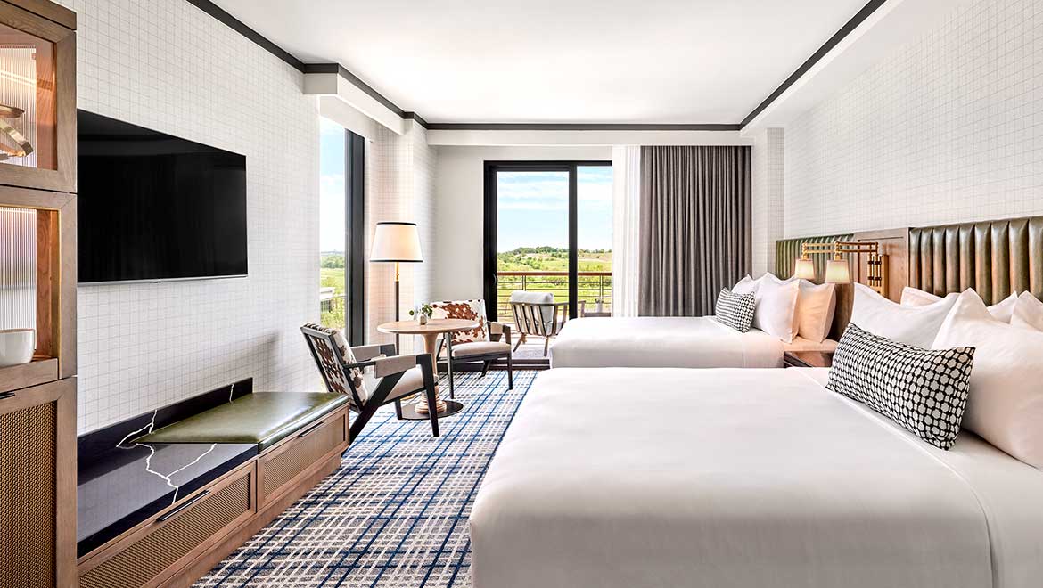Premier Queen/Queen Guest Room