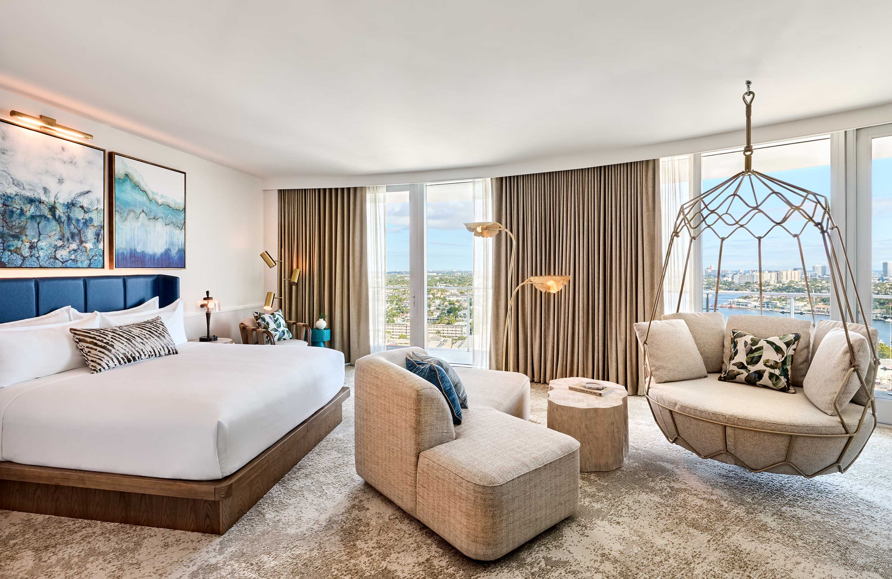 king room with balcony