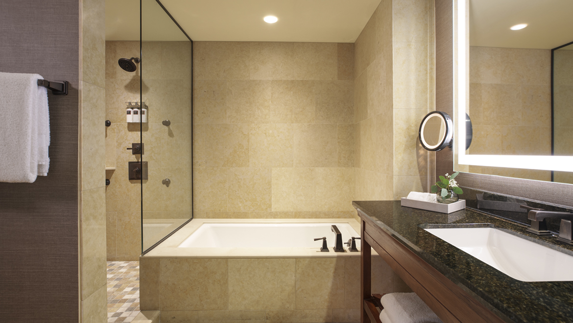 Suite Bathroom - Omni Fort Worth Hotel