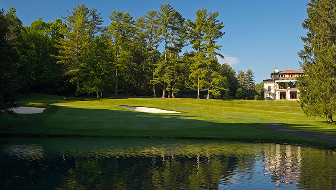 Golf pond at Homestead Resort 