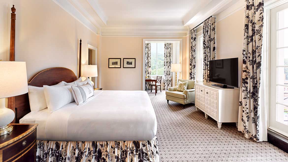 Omni Homestead Resort premier king room