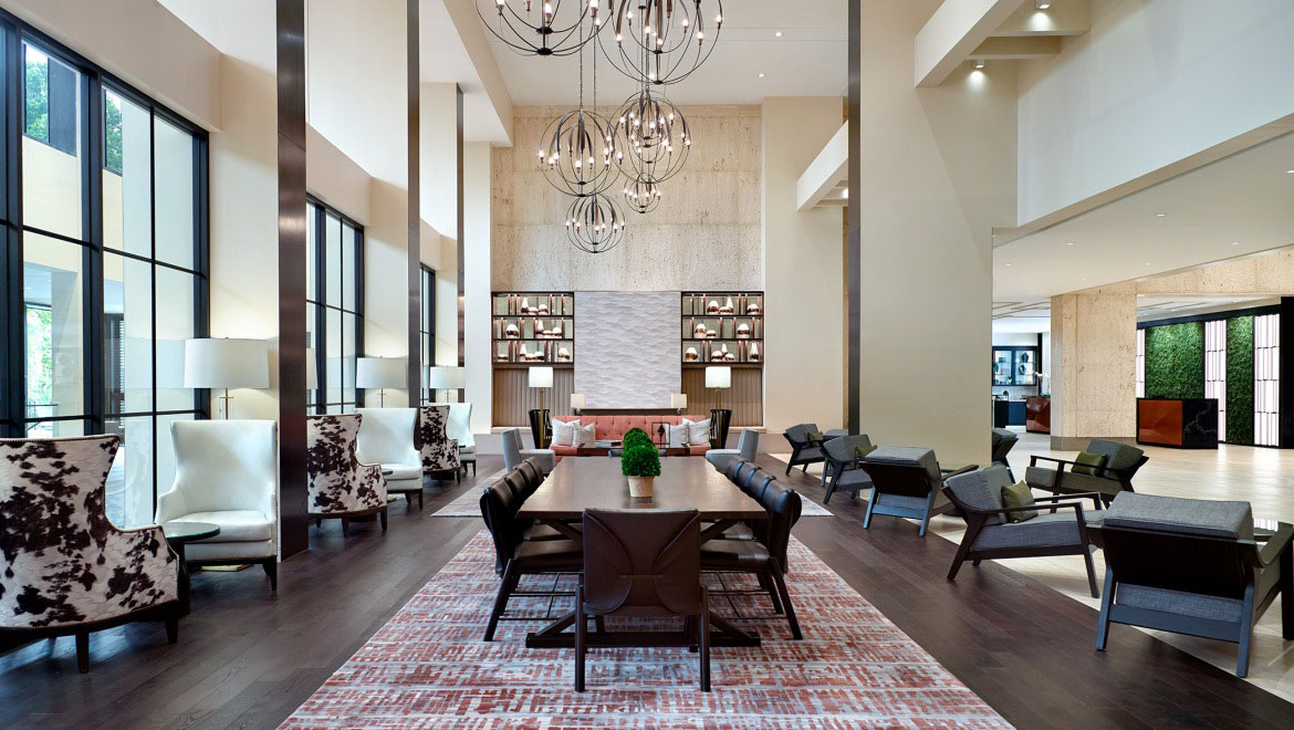 Omni Houston lobby library