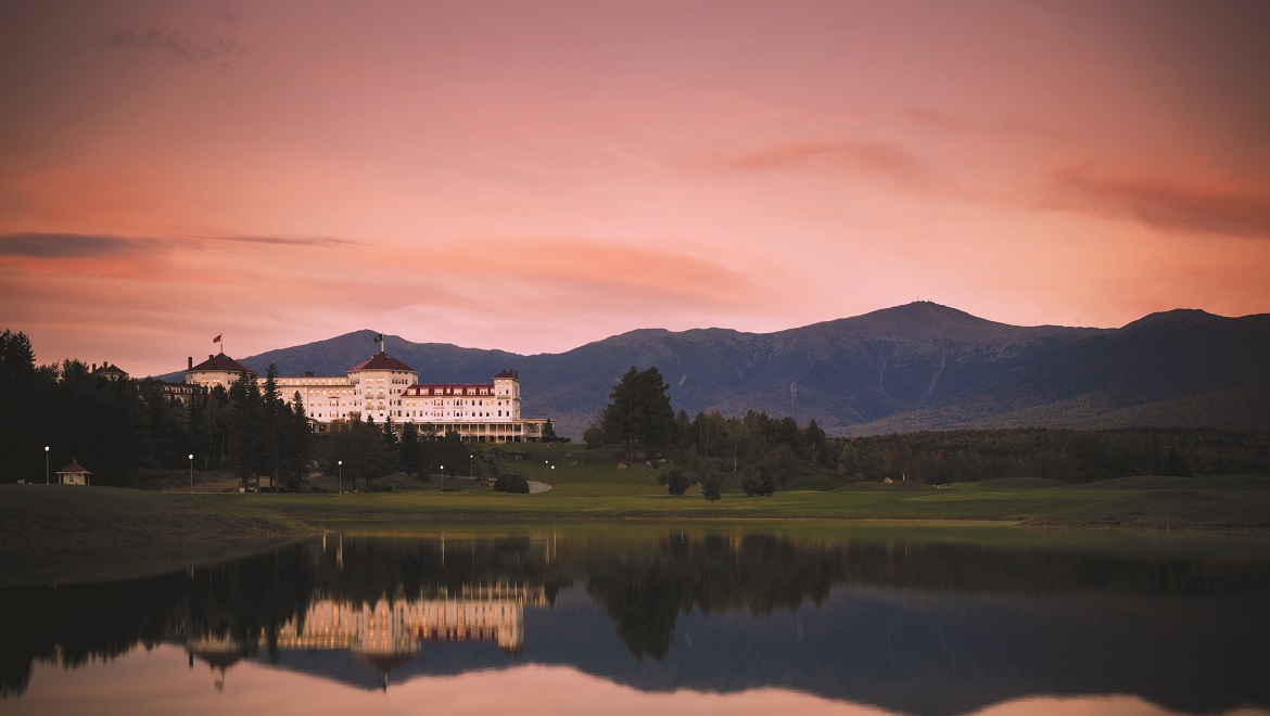 View of pond and resort at Mount Washington 