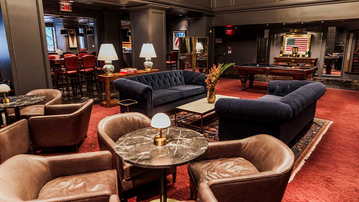 Lounge area at Omni Berkshire Place Hotel 