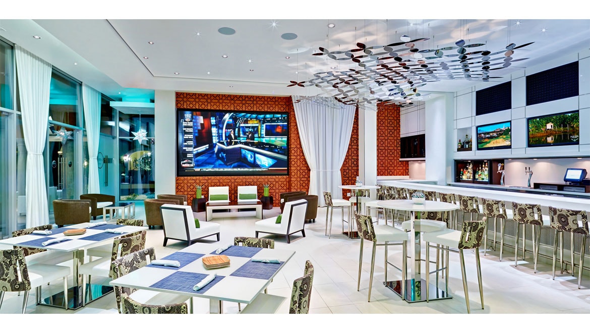 Montelucia restaurant seating 