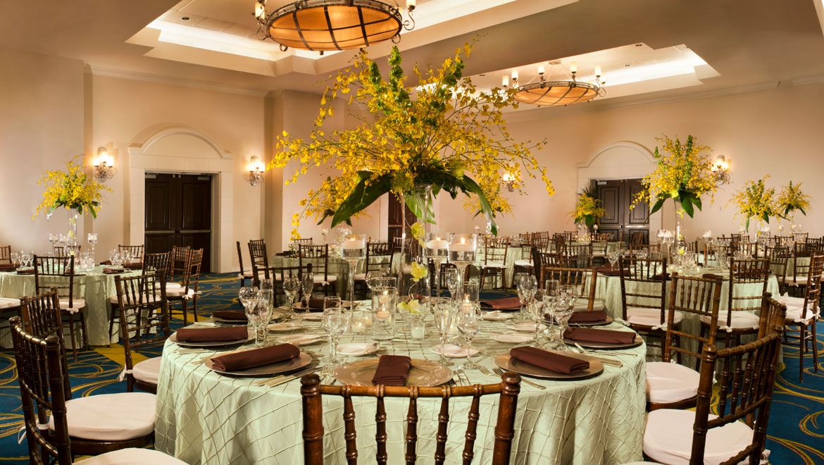 Omni Rancho ballroom table setup 