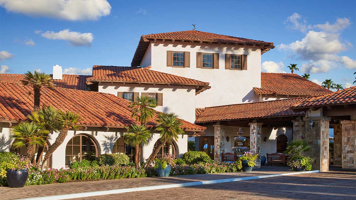 Resort Front Drive - Omni Rancho Las Palmas