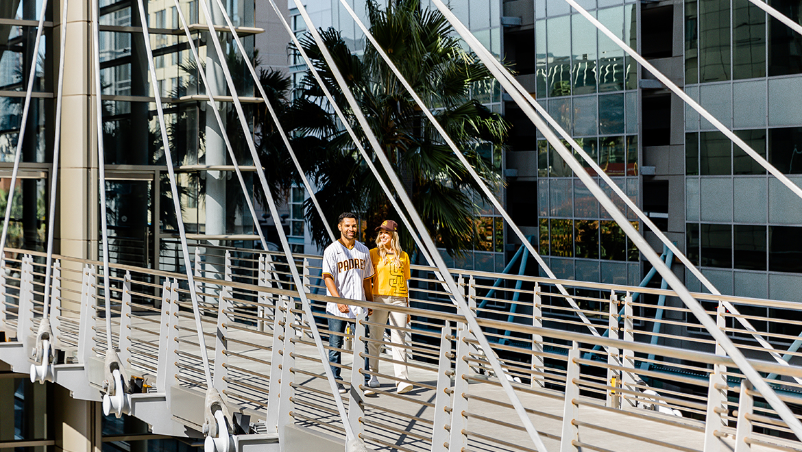 Couple crossing the Skyrbridge