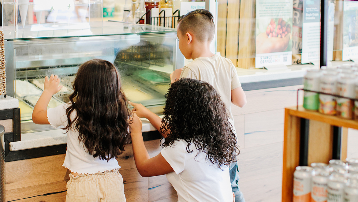 Family at Marketplace - Omni La Costa Resort & Spa