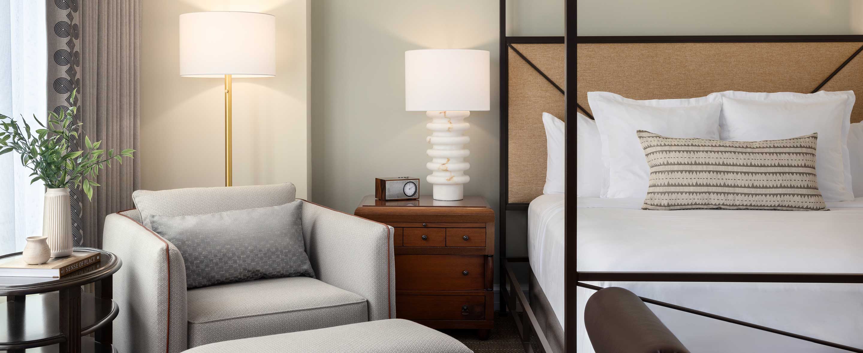 Guest room with king bed