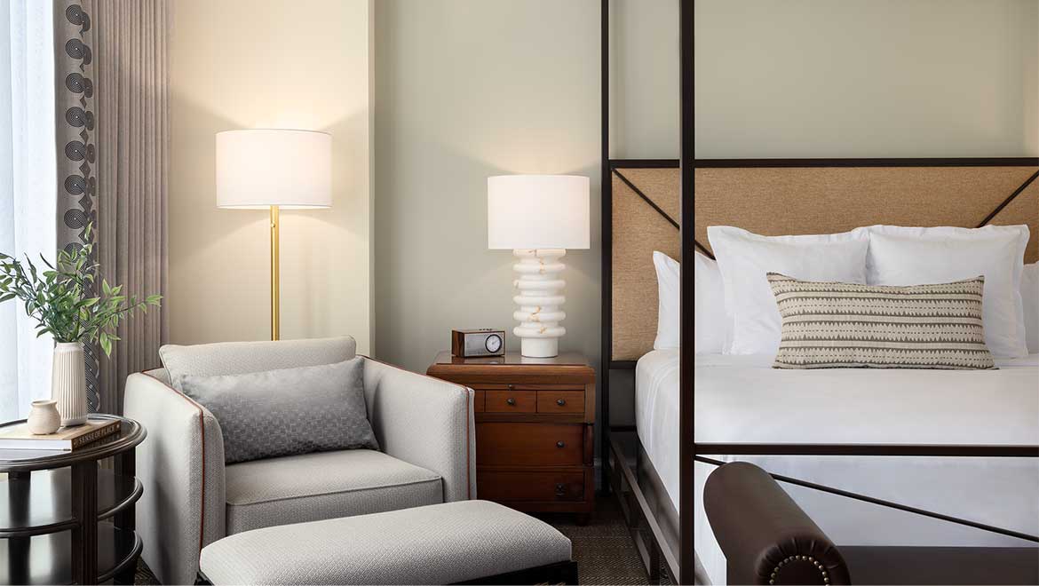 Guest room with king bed